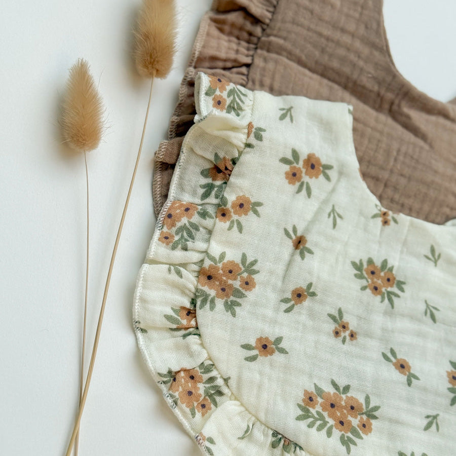 Muslin Frill Bibs