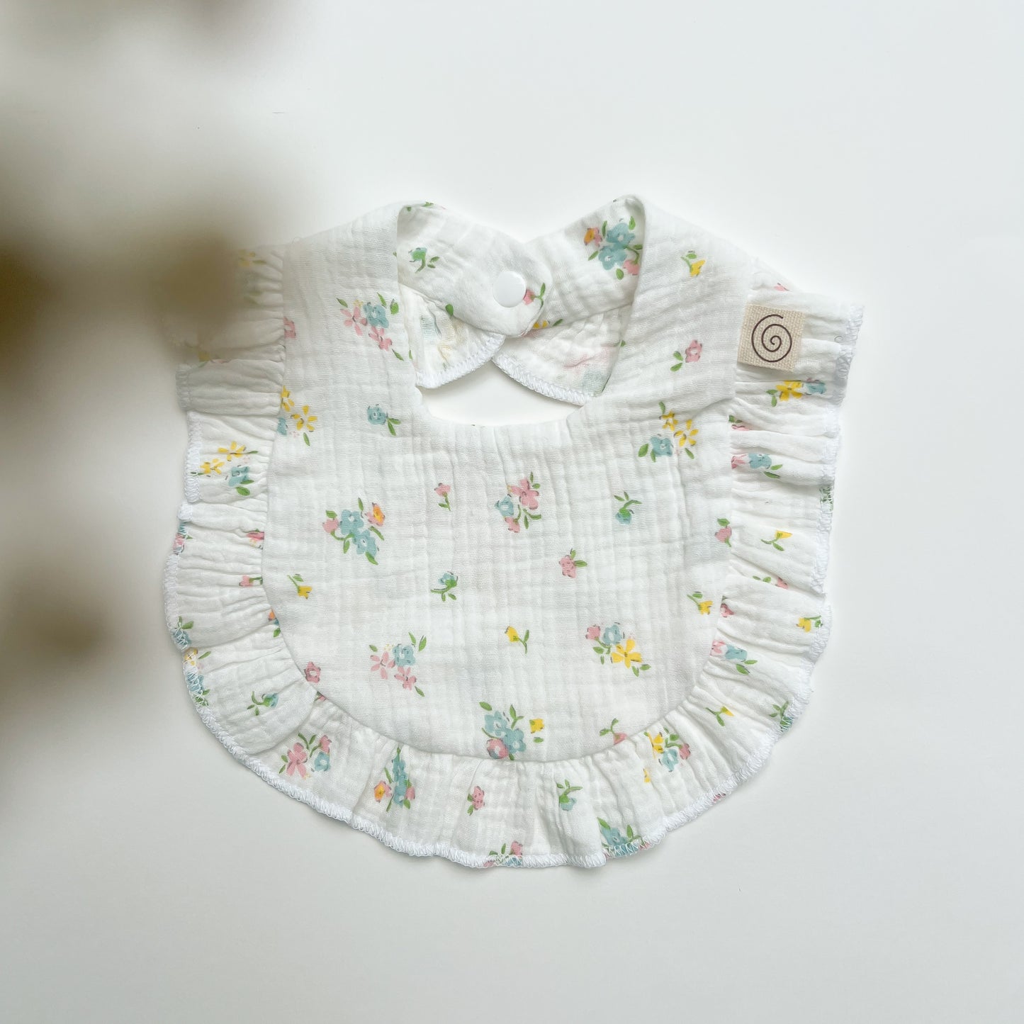 Stikkilolo Frill Bibs