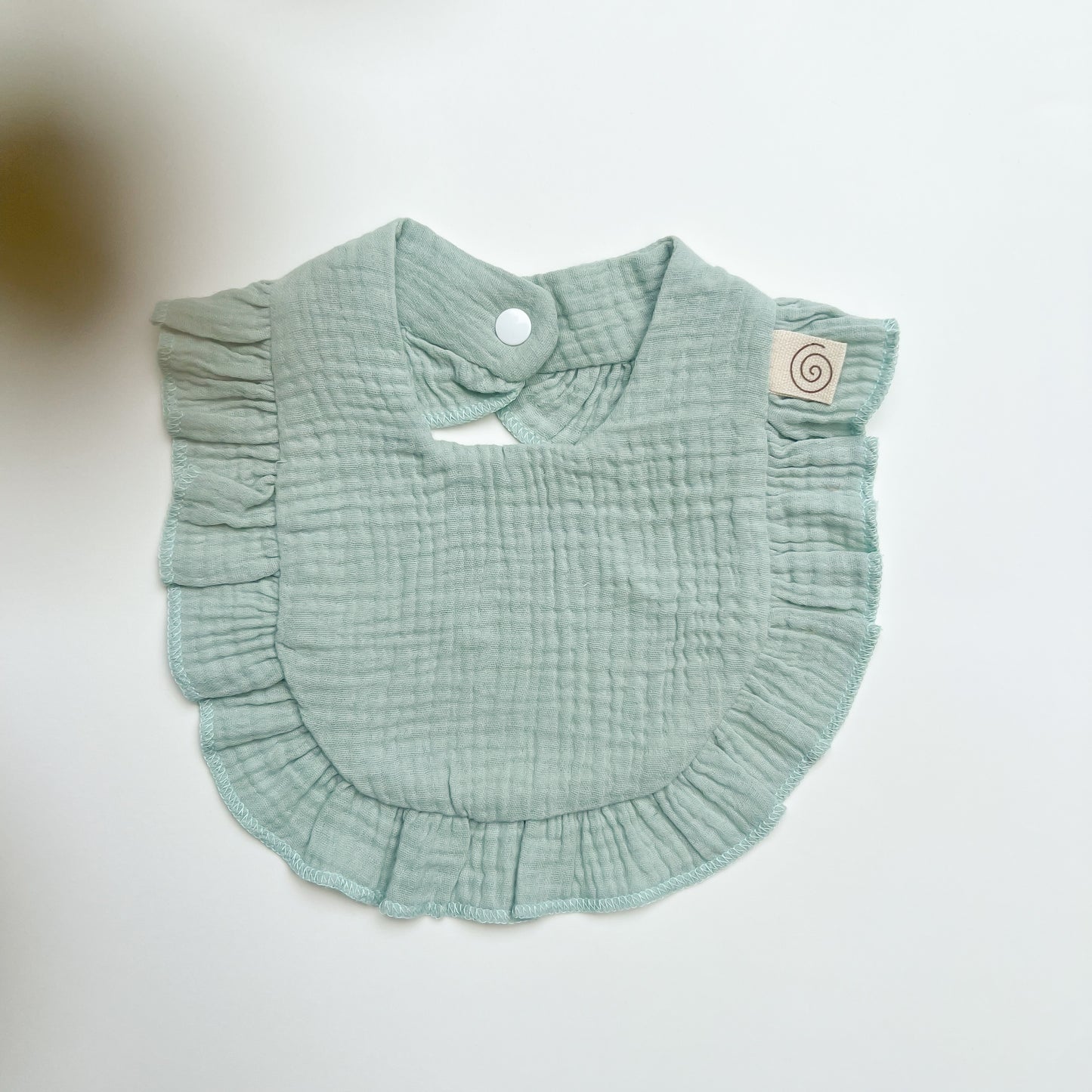 Stikkilolo Frill Bibs