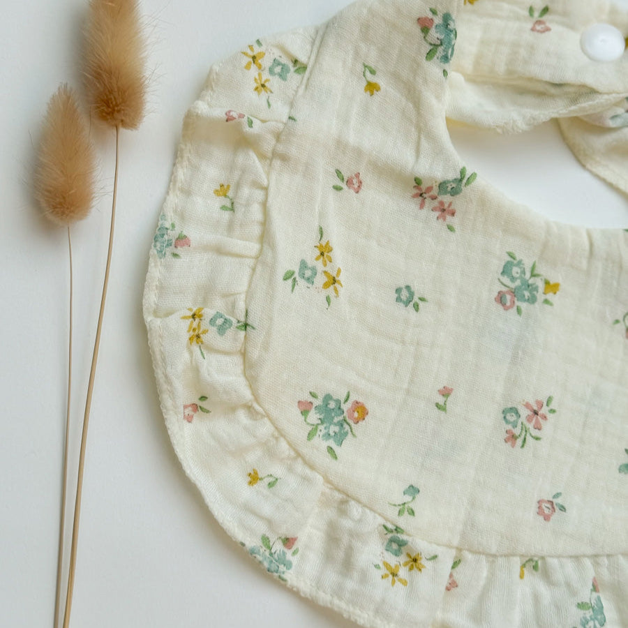 Muslin Frill Bibs